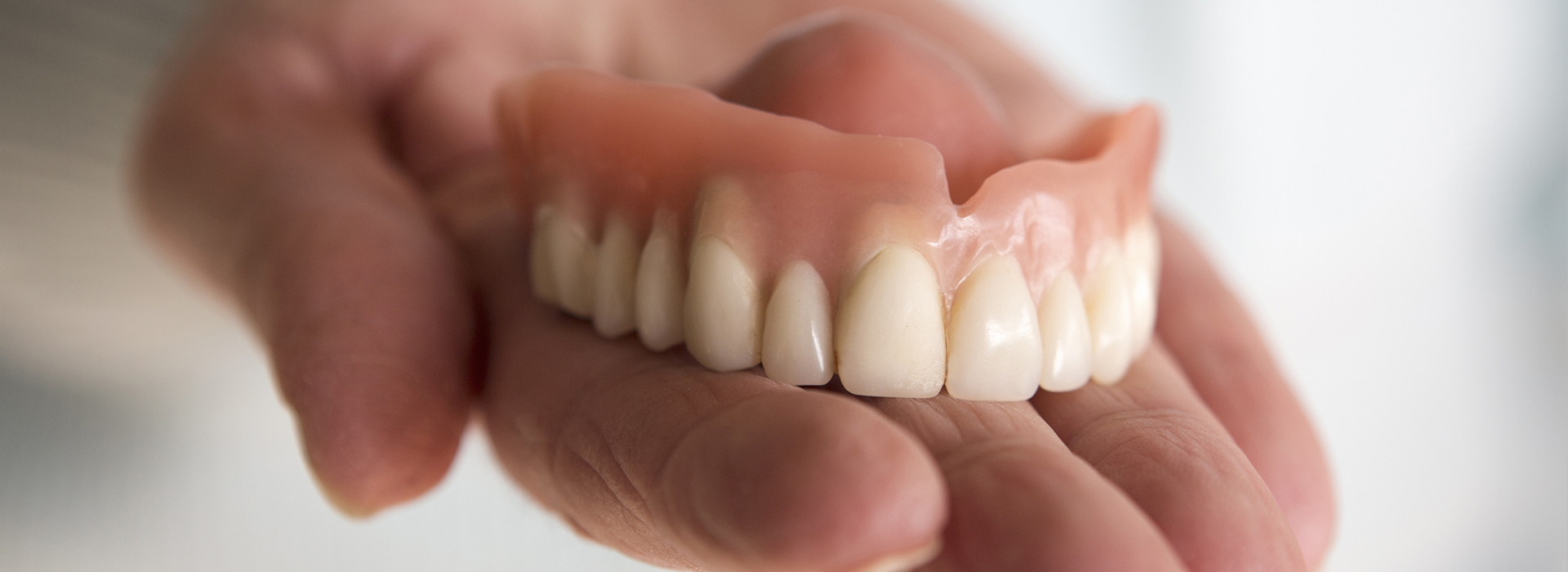 Comfort Care Dental | Root Canals, Teeth Whitening and Veneers